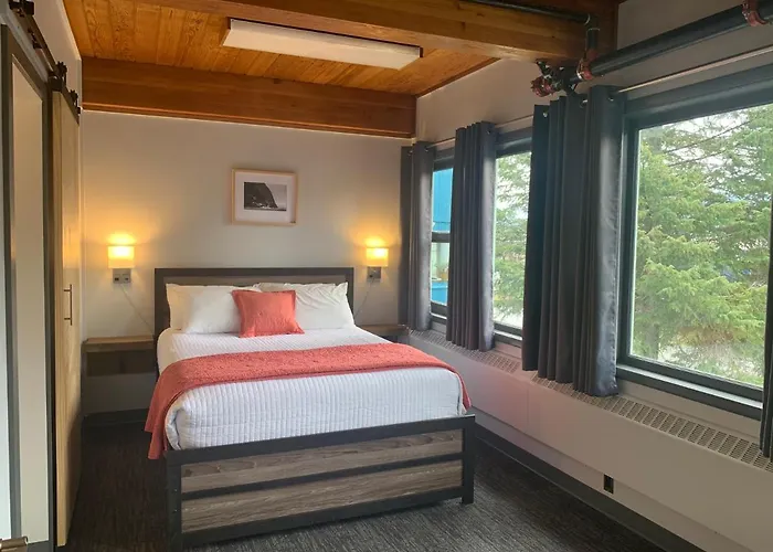 Seward Adventure Lodge